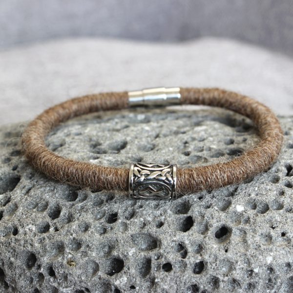 Alpacappella_Jewellery_bracelet_alpaca_yarn_crueltyfree