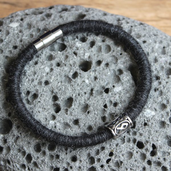 Alpacappella_Jewellery_bracelet_alpaca_yarn_crueltyfree