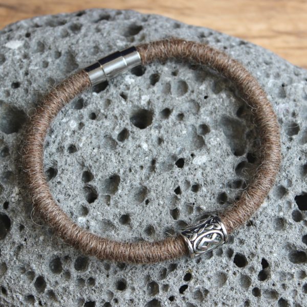 Alpacappella_Jewellery_bracelet_alpaca_yarn_crueltyfree