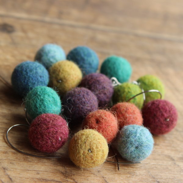 Bubbly alpaca earrings - Image 4