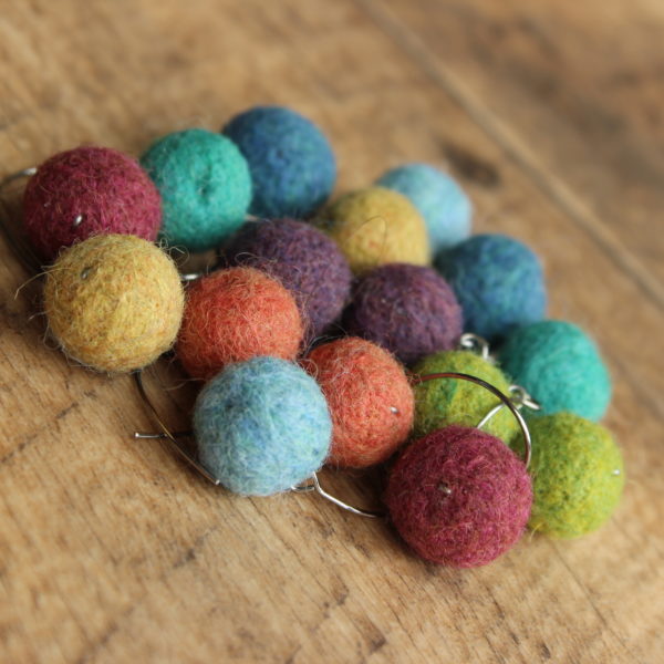 Bubbly alpaca earrings - Image 6