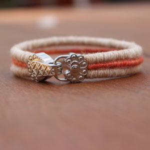 CATORIN alpaca bracelet - Light Rose Grey + Autumn Orange