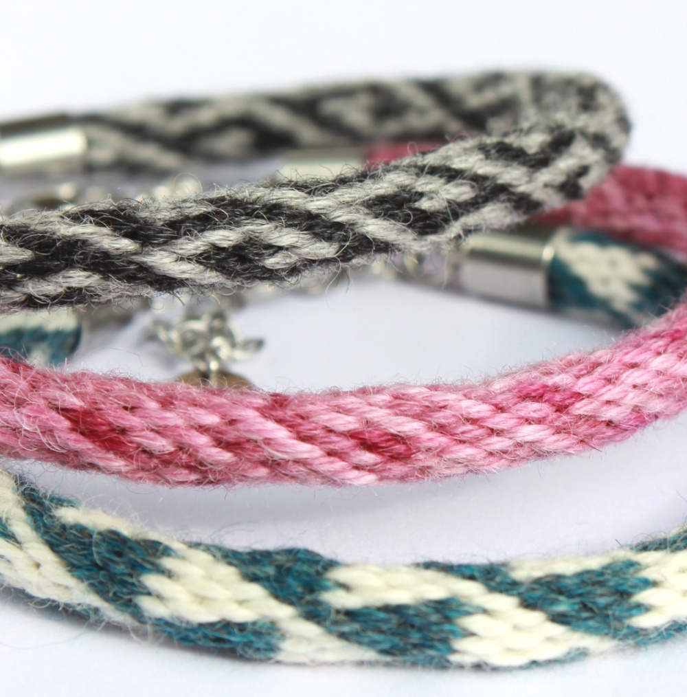 Kumihimo braiding jewellery kit - BEGINNER (3 bracelets) - Image 4